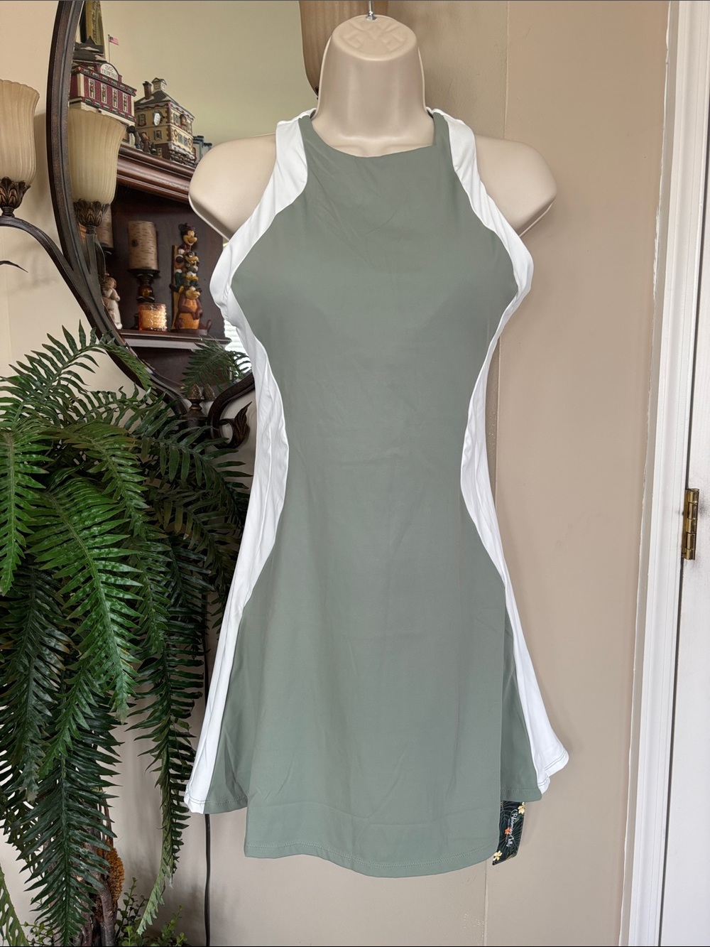NWT Green & White Slimming Color Block Tennis Dress Built In Bra Racerback Golf - Picture 2 of 15